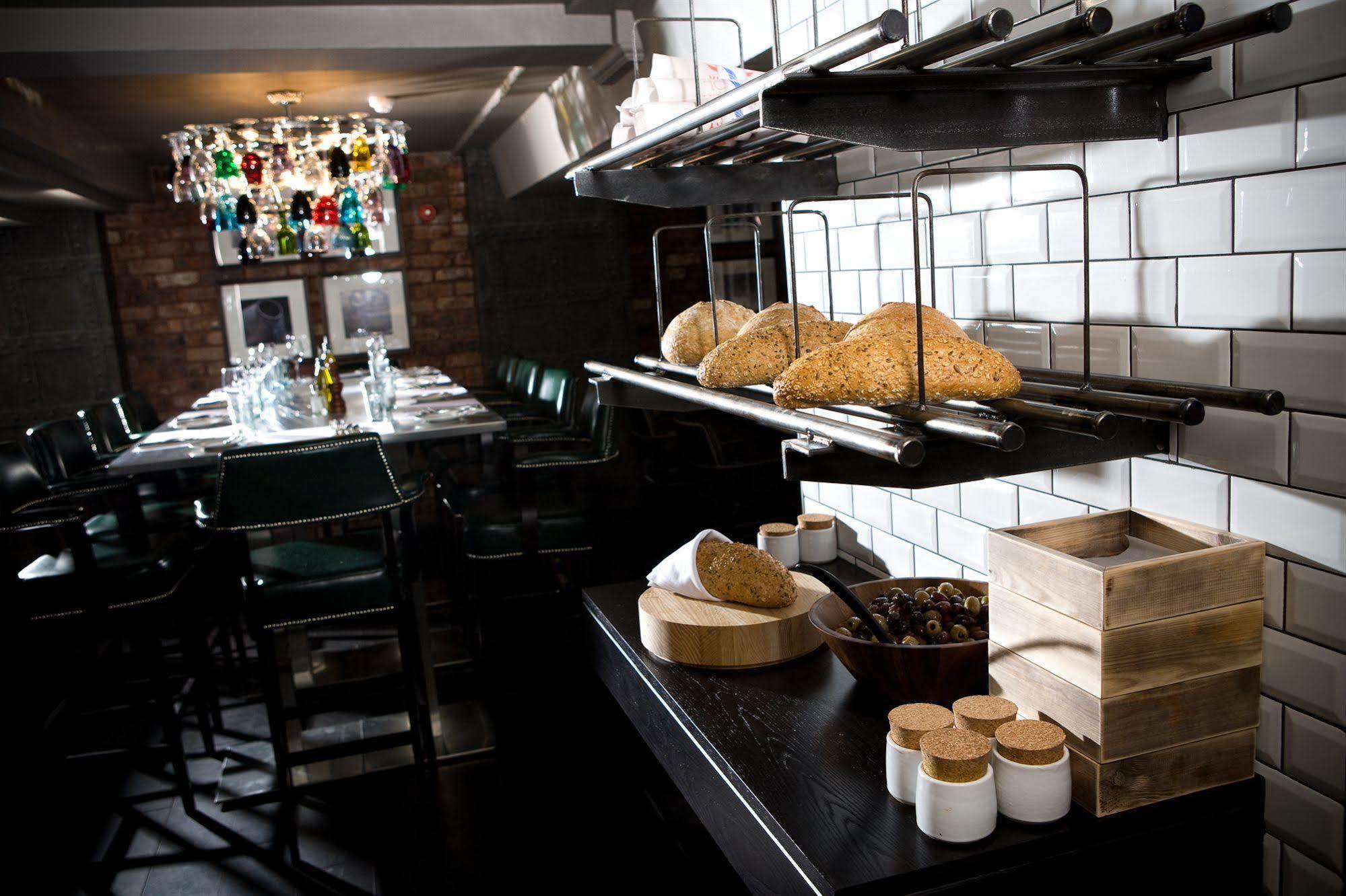 Village Hotel Manchester Cheadle Cheadle  Buitenkant foto